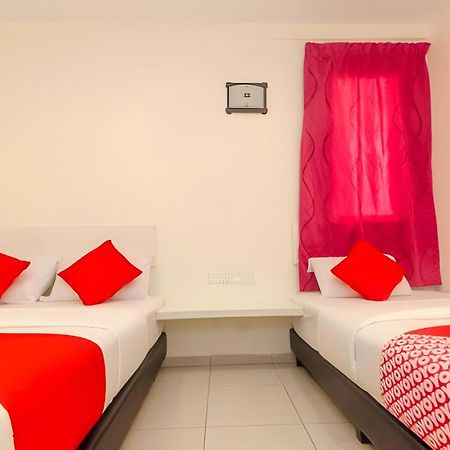 Skudai Hotel Eksteriør bilde