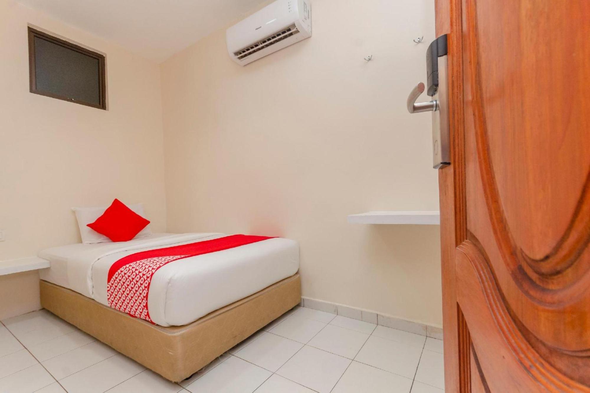 Skudai Hotel Eksteriør bilde