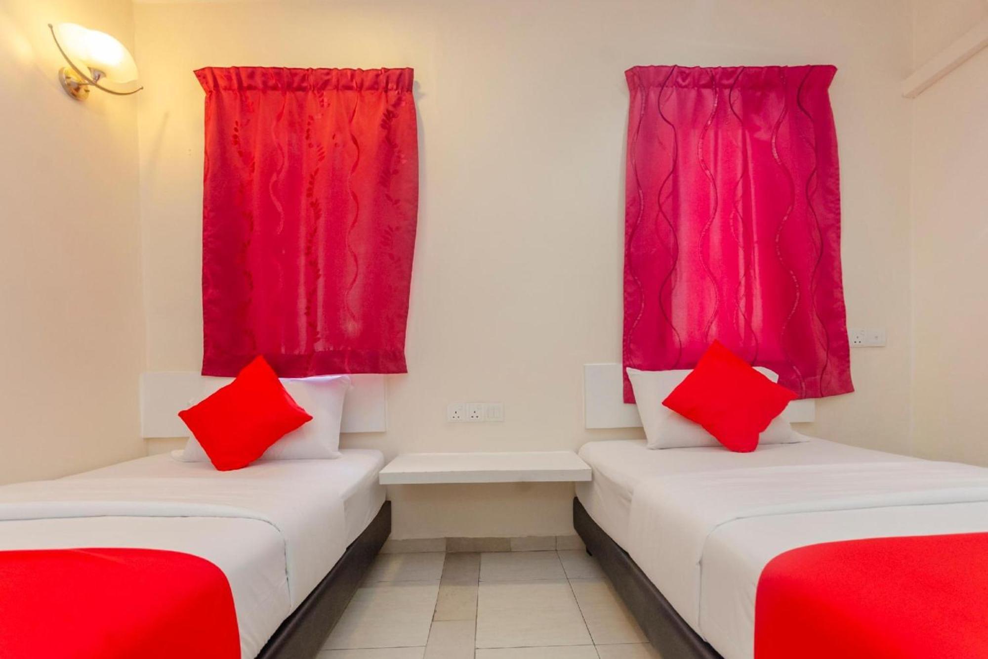 Skudai Hotel Eksteriør bilde