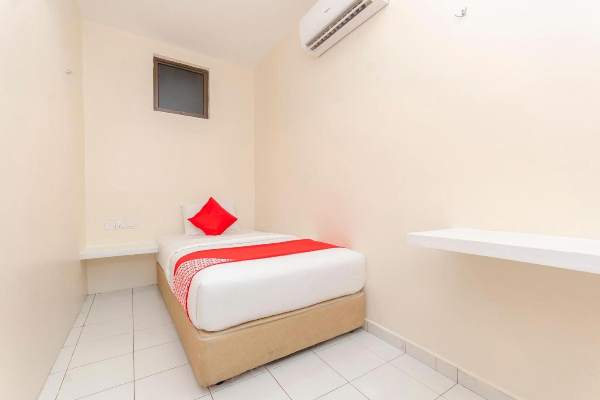 Skudai Hotel Eksteriør bilde